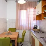 In Starigrad-paklenica 43533 Apartamento Starigrad Paklenica