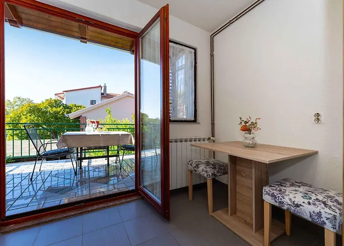 In Starigrad-paklenica 43533 Apartment Starigrad Paklenica