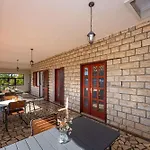 In Starigrad-paklenica 43533 Стариград-Пакленица