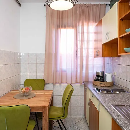 In Starigrad-paklenica 43533 Apartament Starigrad Paklenica