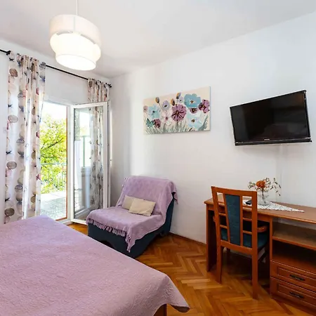 In Starigrad-paklenica 43533 Apartament *