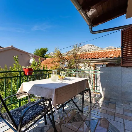 In Starigrad-paklenica 43533 Apartament