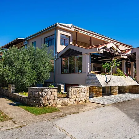 Apartament In Starigrad-paklenica 43533 Starigrad Paklenica